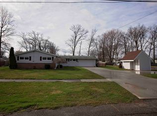 646 Sycamore St, Elyria, OH 44035