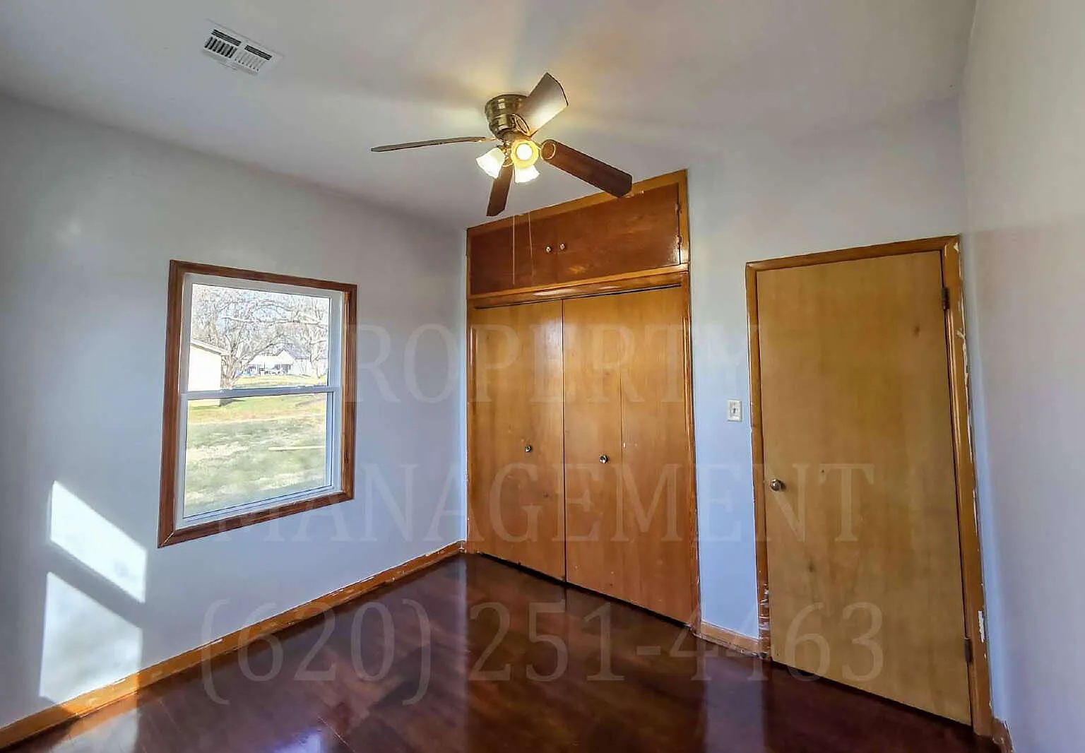 3 bed, 1.0 bath, 1170 sqft, $1,000 — Photo 3