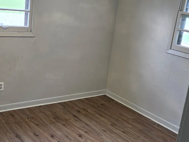 2100 Brazos Dr — Photo 4