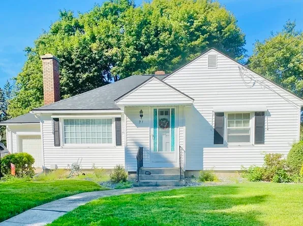 21 Barrett St, Ludlow, MA 01056