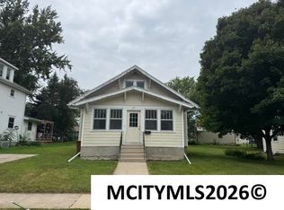 106 S Harrison St, Lake Mills, IA 50450