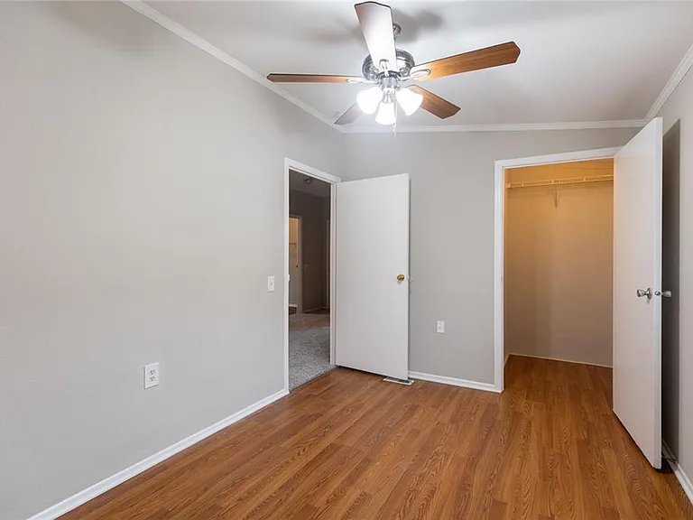 4612 Blue Meadow Dr — Photo 17
