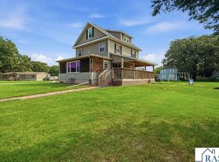 134 6th St NW, Winnebago, MN 56098