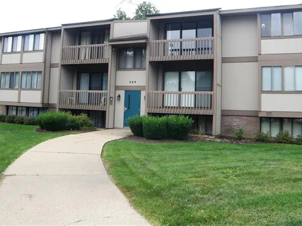 325 Ridge Point Cir APT 34, Bridgeville, PA 15017