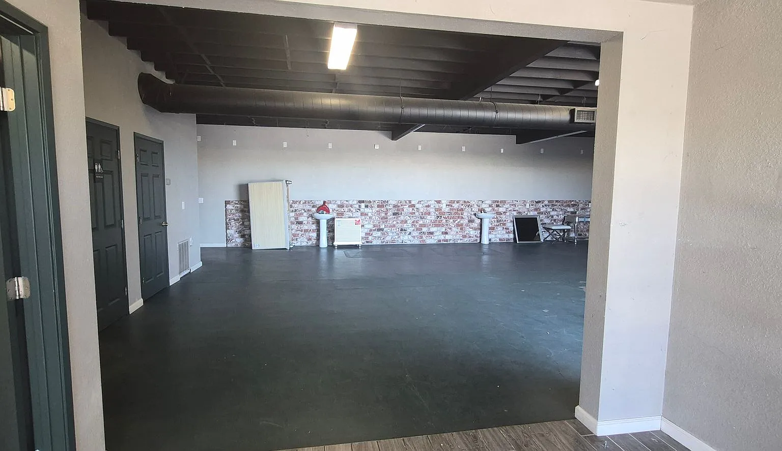 Commercial Property with a Condo Like Space on the 2nd Floor - Endless Possibilities — Photo 4