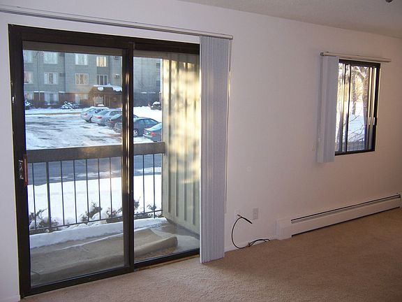 3rd image of 4101 Parklawn Ave APT 109
