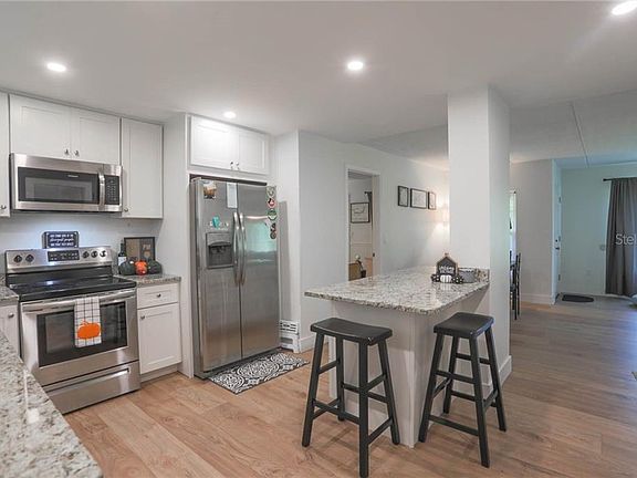 2nd image of 240 N Bayshore Blvd APT 106