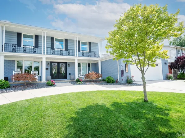 14729 Stoneham Ct, Riverview, MI 48193