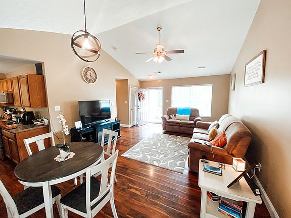 4th image of 6400 Orchard Creek Ln