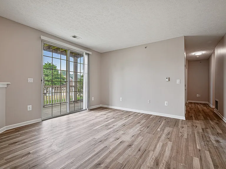 90 Berkley Manor Drive_3 - 3b2b Unit 1212