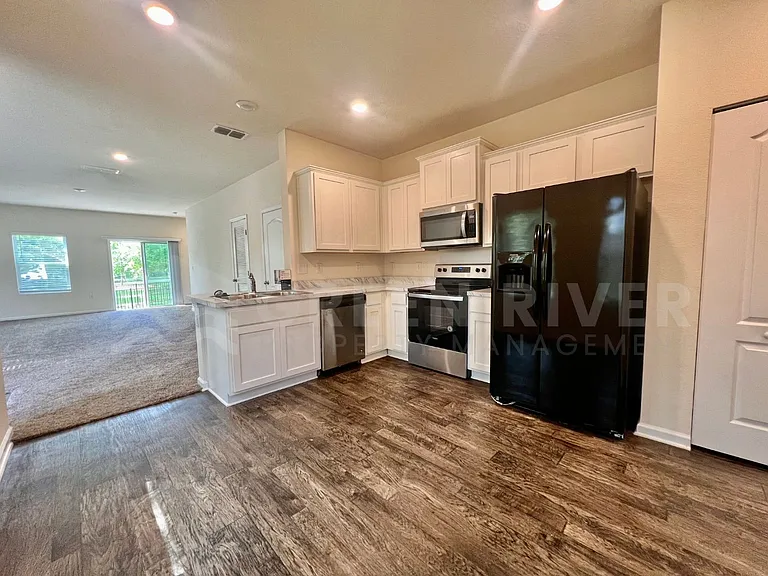 294 Aralia Ln — Photo 8