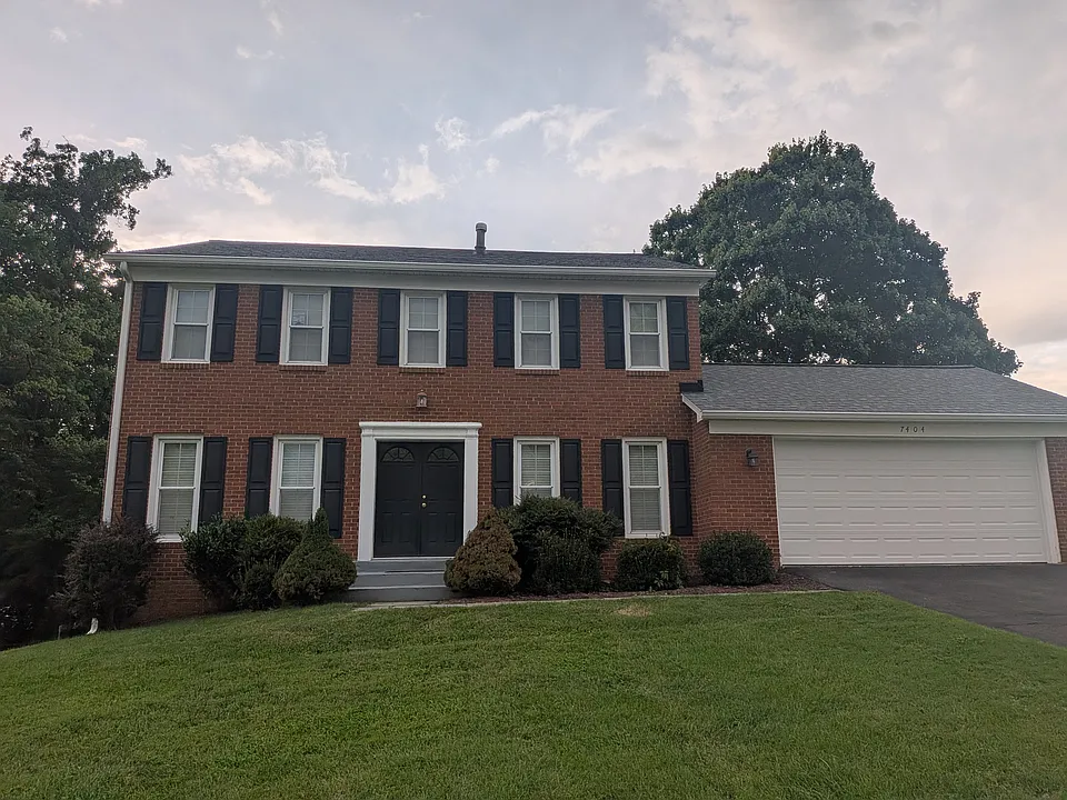 7404 Beverly Manor Dr