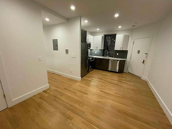 2nd image of 2053 Frederick Douglass Blvd #E22