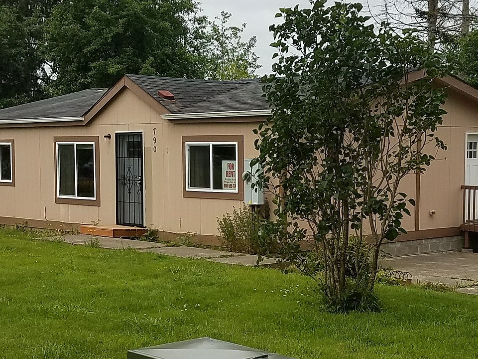 Peaceful Country living 1 mi from town!