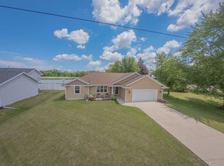1687 Ontario Rd, Green Bay, WI 54311