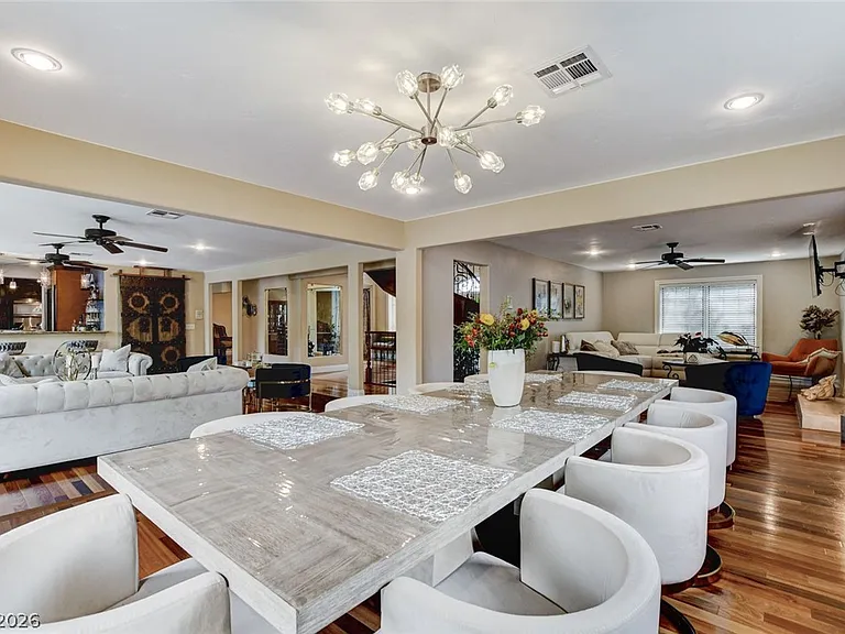 7001 Alamitos Cir — Photo 11