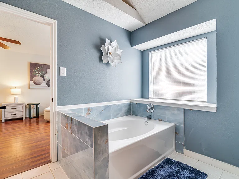 6105 Cypress Dr — Photo 22