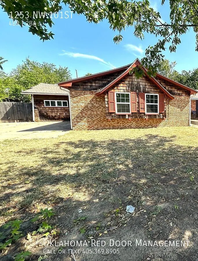 Charming and spacious 4 bed 2 bath — Photo 1