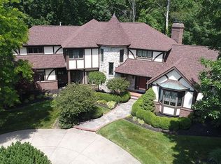 5575 Champion Creek Blvd, Medina, OH 44256
