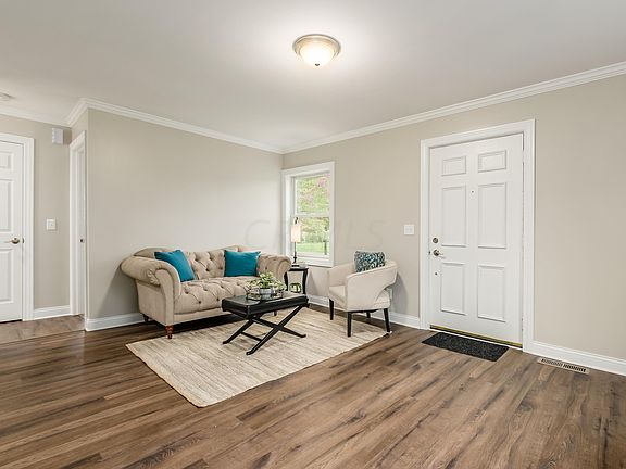 4th image of 5776 Indianola Ave