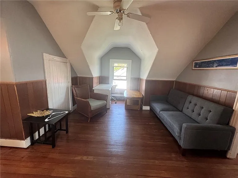 60 Berkeley Ave #2 — Photo 20