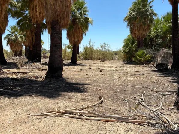 51 W 4th St, Niland, CA 92257