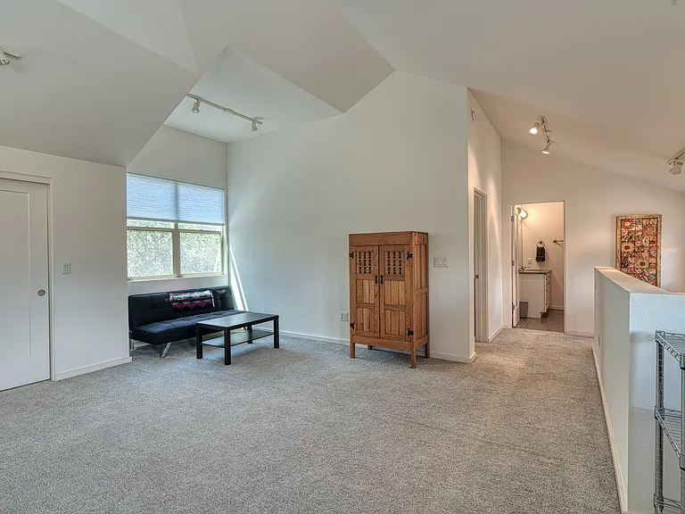2180 W Alameda St #24 — Photo 23