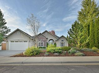 1013 Pumpkin Rdg, Eagle Point, OR 97524