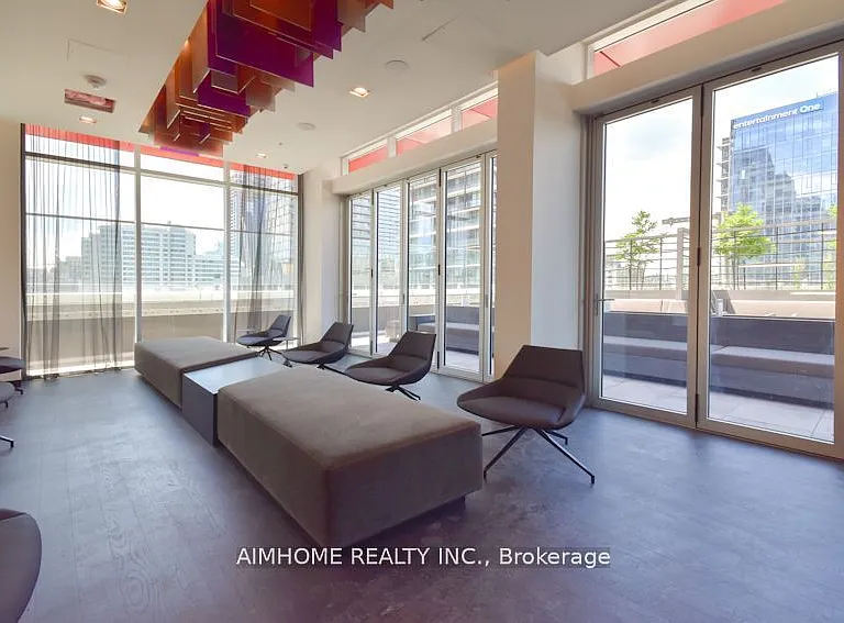318 Richmond St W #416 — Photo 14