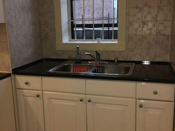 5th image of 472 Columbus Ave APT 4C