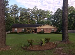 100 Chinquepin Dr, Magnolia, AR 71753