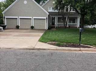 2321 Hillside Dr, Salina, KS 67401