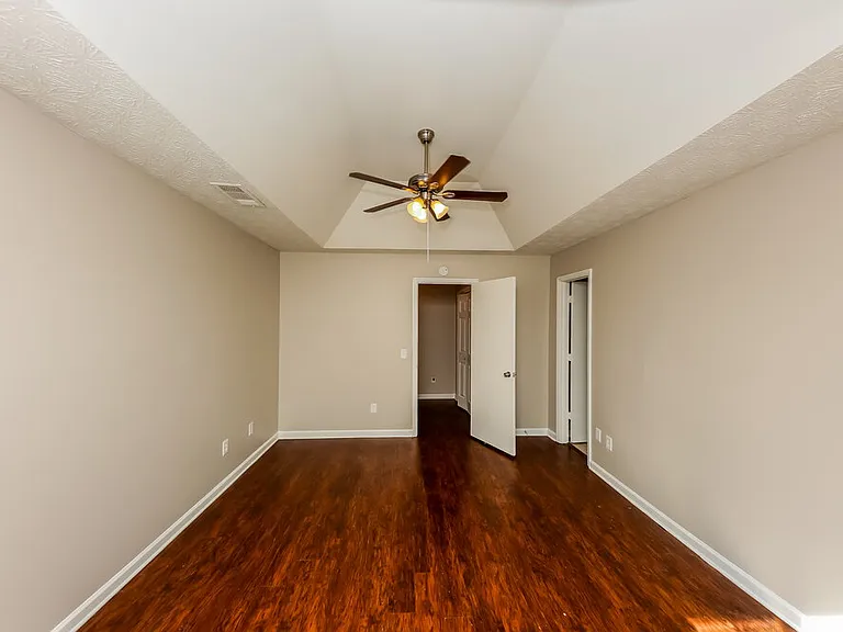 1799 Killarney Dr SW — Photo 11
