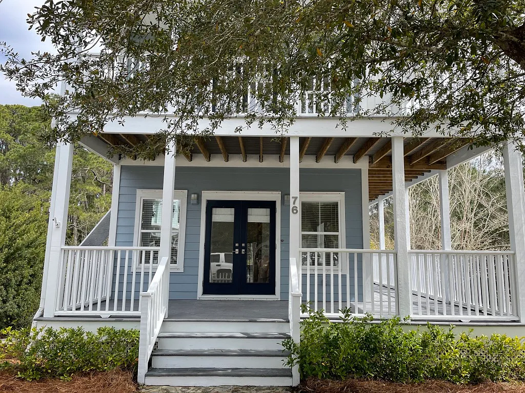 4 bed, 2256 sqft, $4,100 — Photo 2