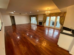 114 N La Peer Dr APT 102, Beverly Hills, CA 90211