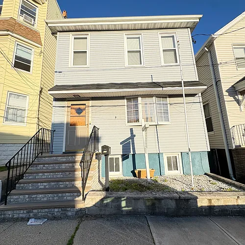 516 Forest St #1 Photo 1