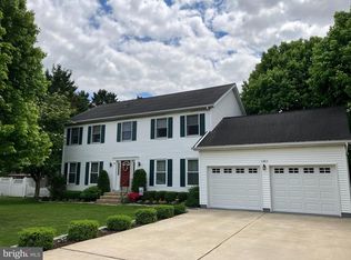 4 Pelle Ct, Florence, NJ 08518