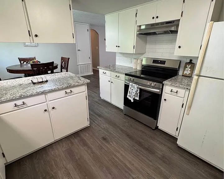 607 Jackson St #A — Photo 2