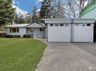 8515 Edgewater Dr SW, Lakewood, WA 98499