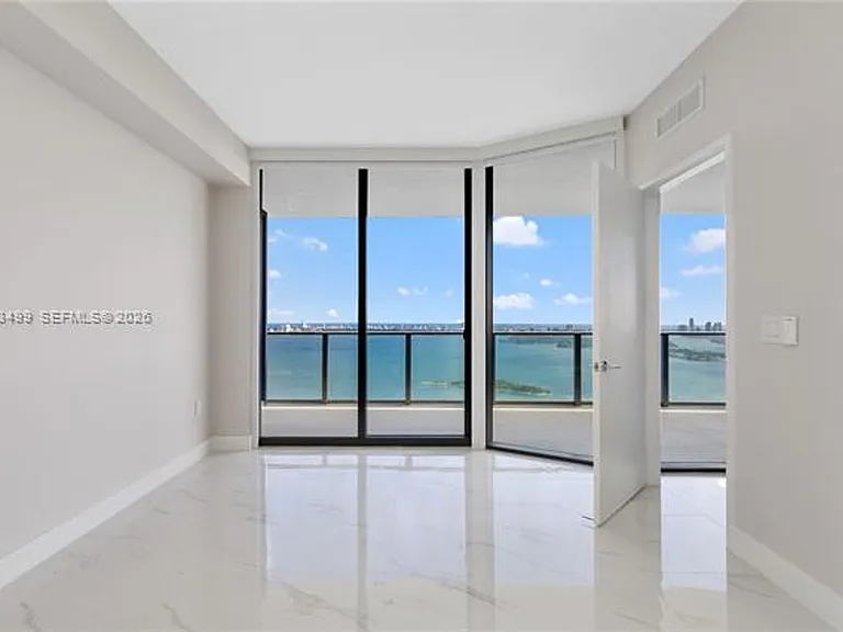 700 NE 24th St #4206 — Photo 19