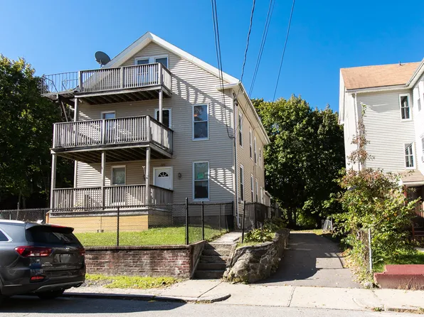 122 4th Ave, Woonsocket, RI 02895