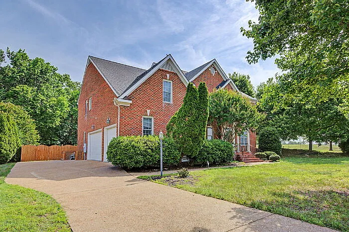 11000 Ellis Meadows Ln — Photo 3