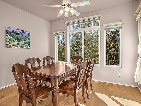 5th image of 6775 SE Cougar Mountain Way