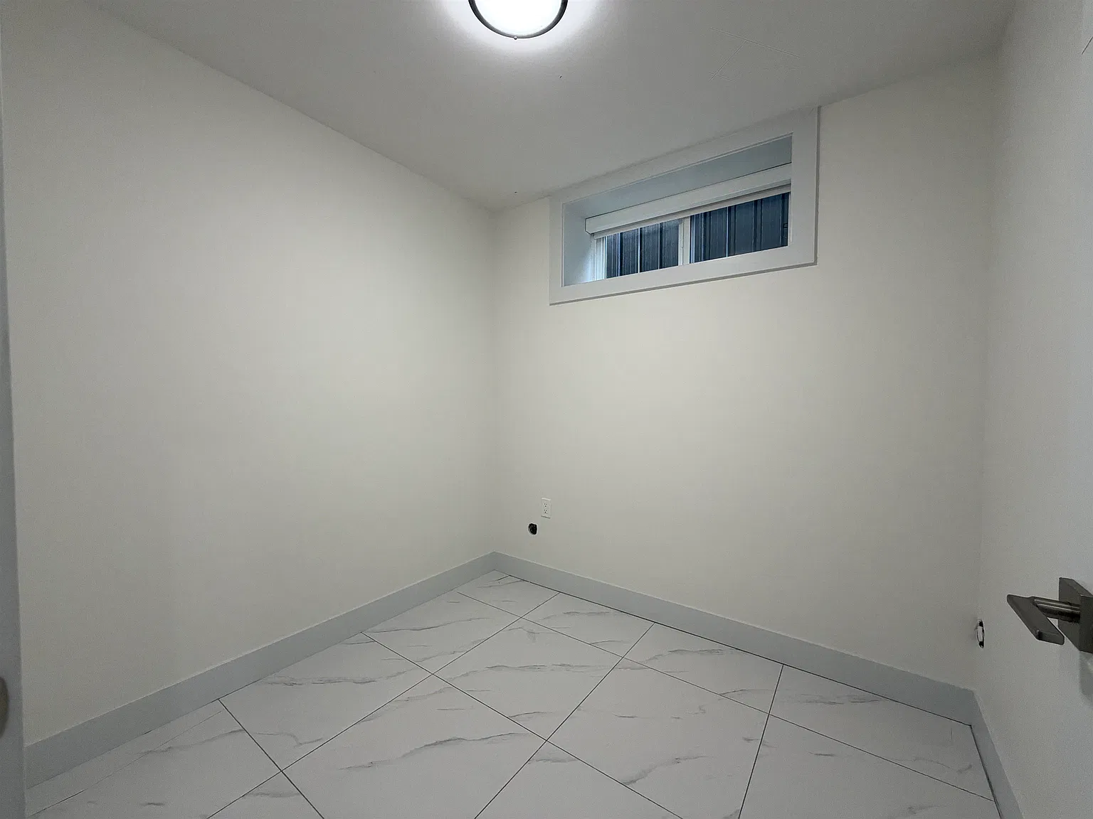 1 bed, 425 sqft, $1,600 — Photo 3