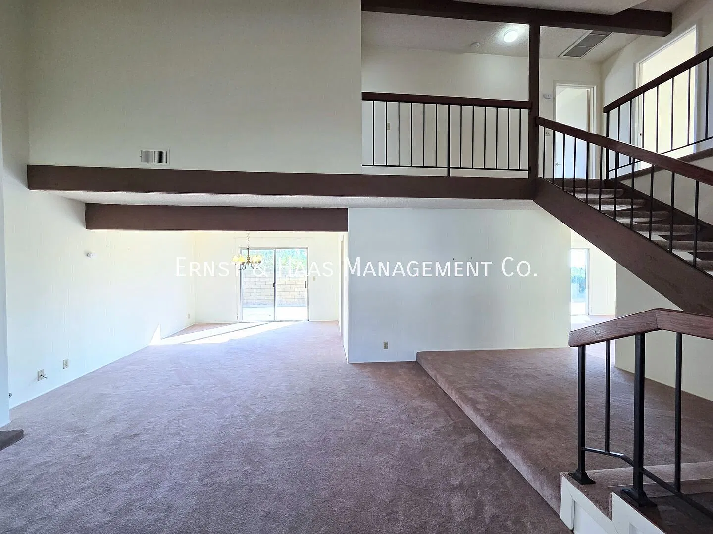 Hilltop Montebello 4-Bedroom, 3-Bathroom Home with Valley Views & 2-Car Garage! — Photo 4