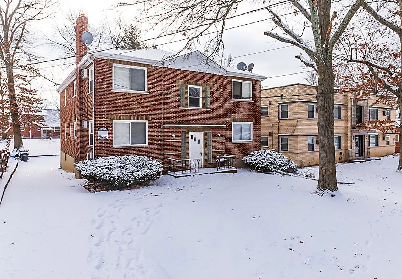 2 bed, 1.0 bath, 1425 sqft, $1,185 — Photo 1