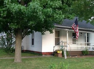 205 N Price St, Industry, IL 61440