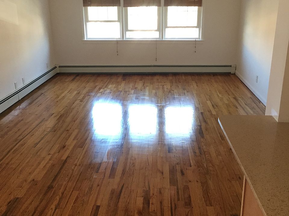 1st image of 2602 24th Ave