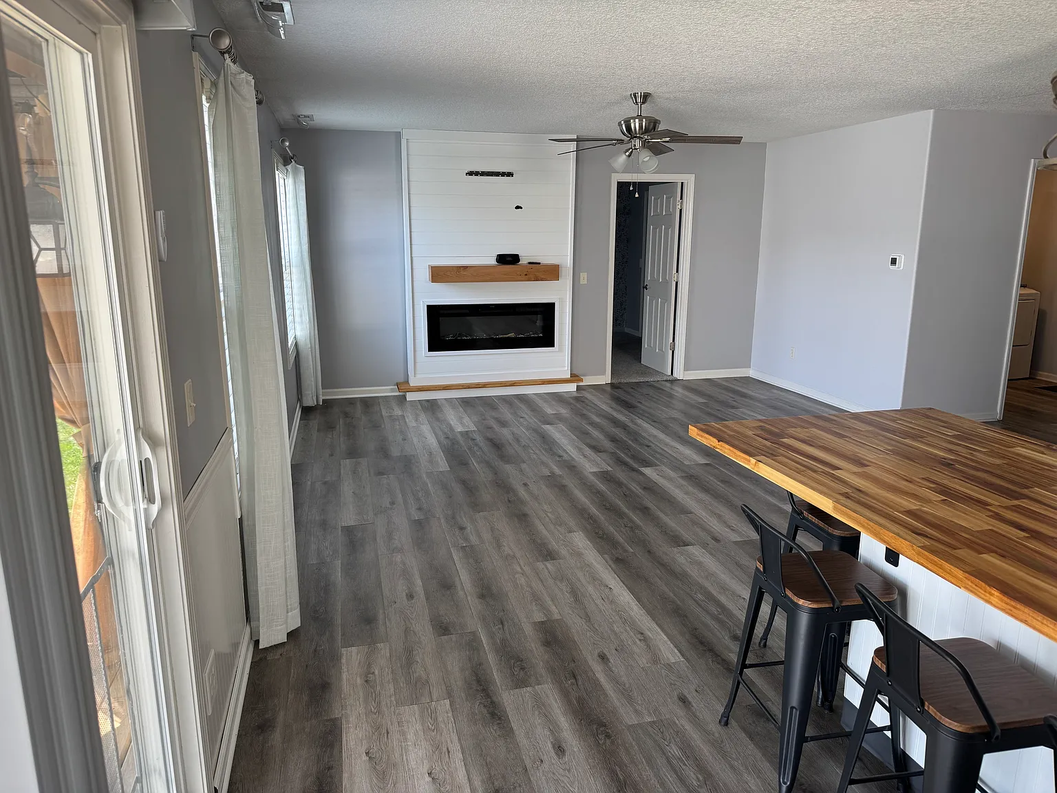 3 bed, 1294 sqft, $1,800 — Photo 4