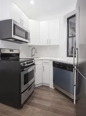 Rented by REAL New York | media 4